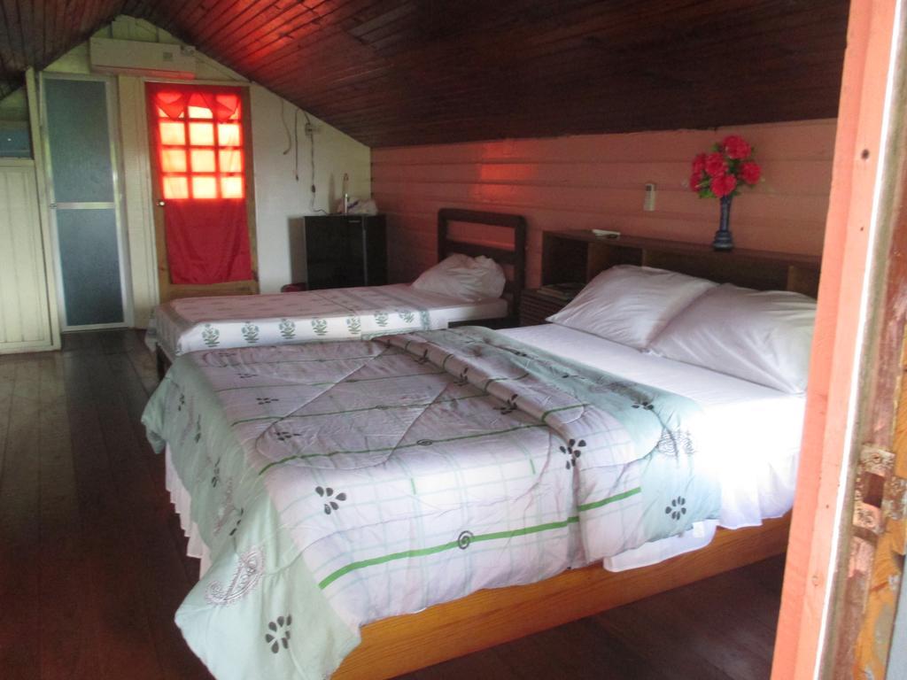 Hotel Flemming Tree Providencia Island 外观 照片