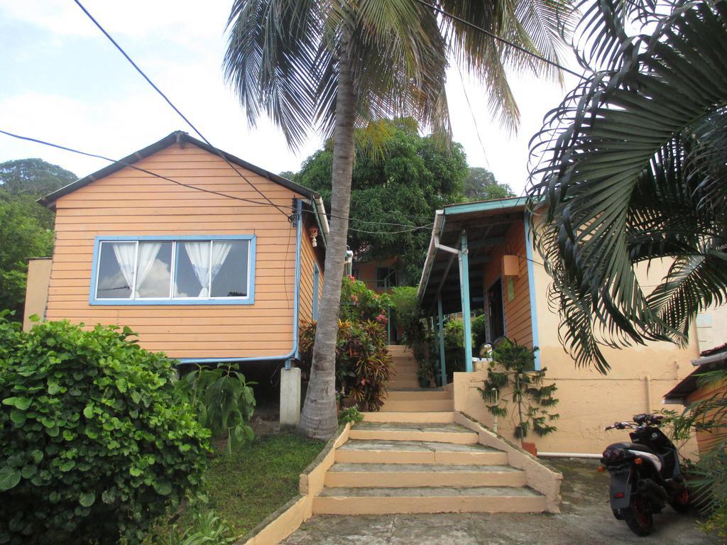 Hotel Flemming Tree Providencia Island 外观 照片